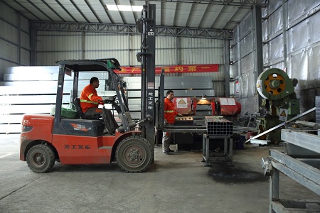 圍擋生產(chǎn)設備